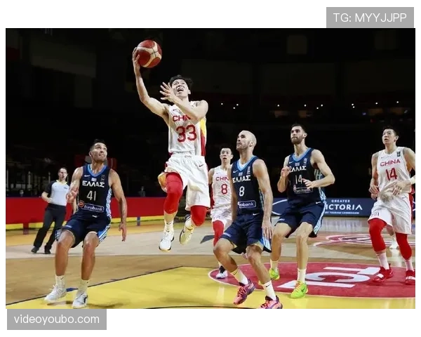 篮球比赛个人犯规累计满5次或6次将罚下，详解NBA与FIBA差异